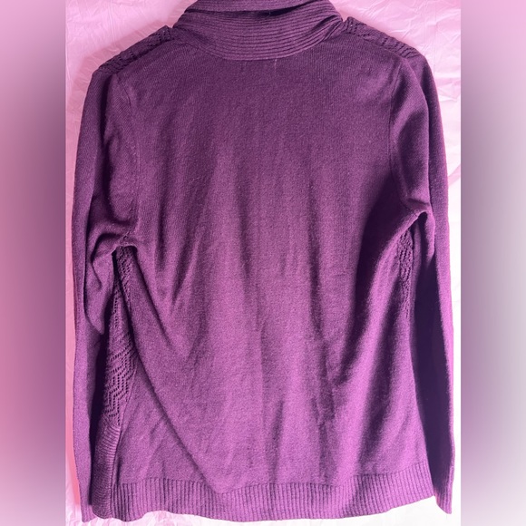Croft & Barrow women’s small purple cardigan with extra layer - Picture 5 of 5